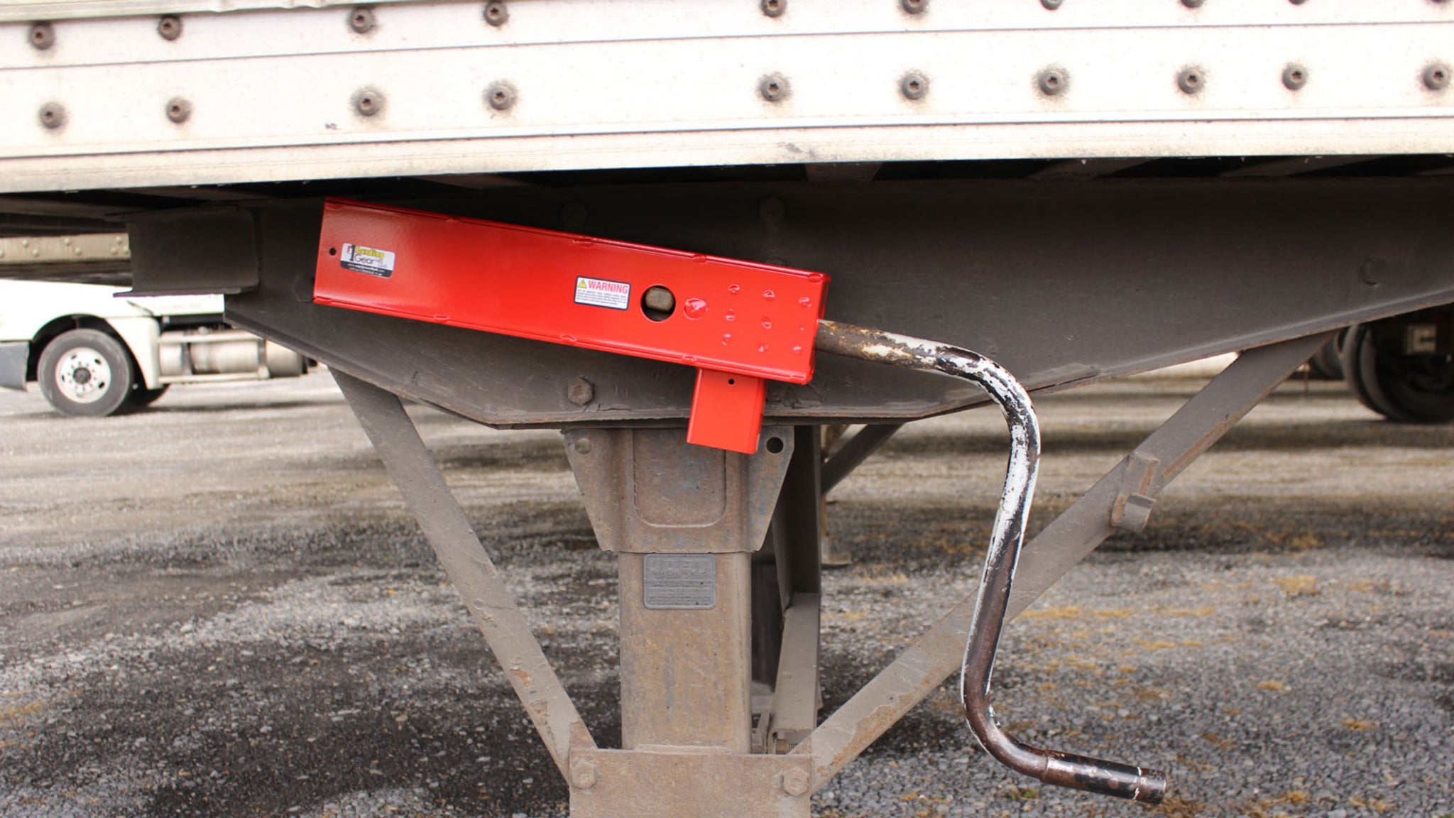 Landing Gear Leg Lock | Trucks & Trailers